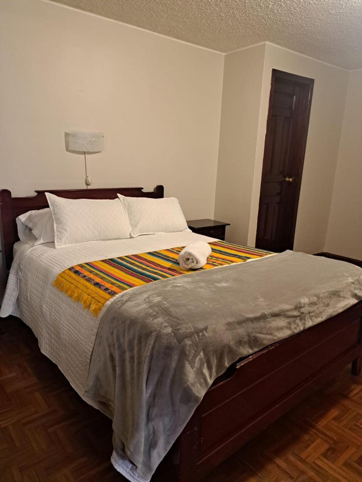 Casa Carpedm Hostel Quito Exterior photo