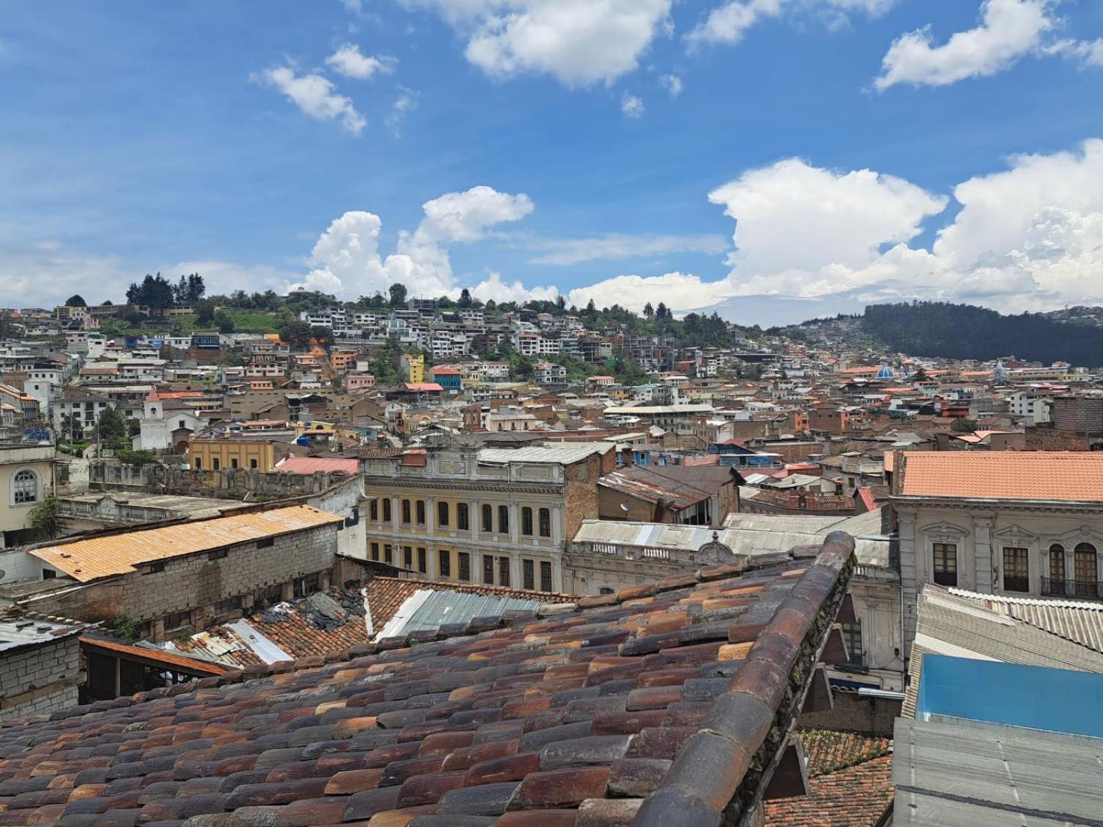 Casa Carpedm Hostel Quito Exterior photo